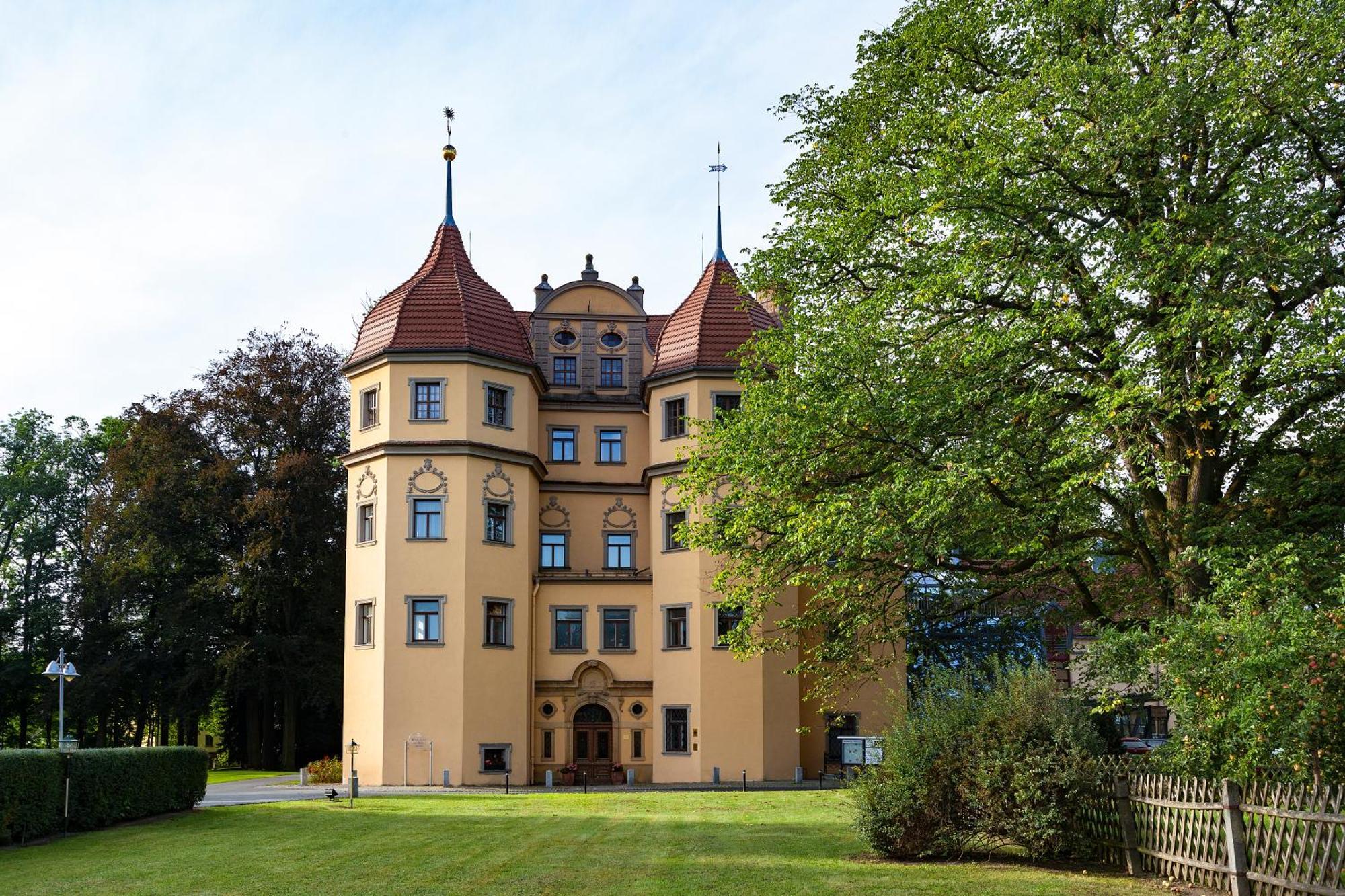 Schlosshotel Althoernitz Бертсдорф Экстерьер фото