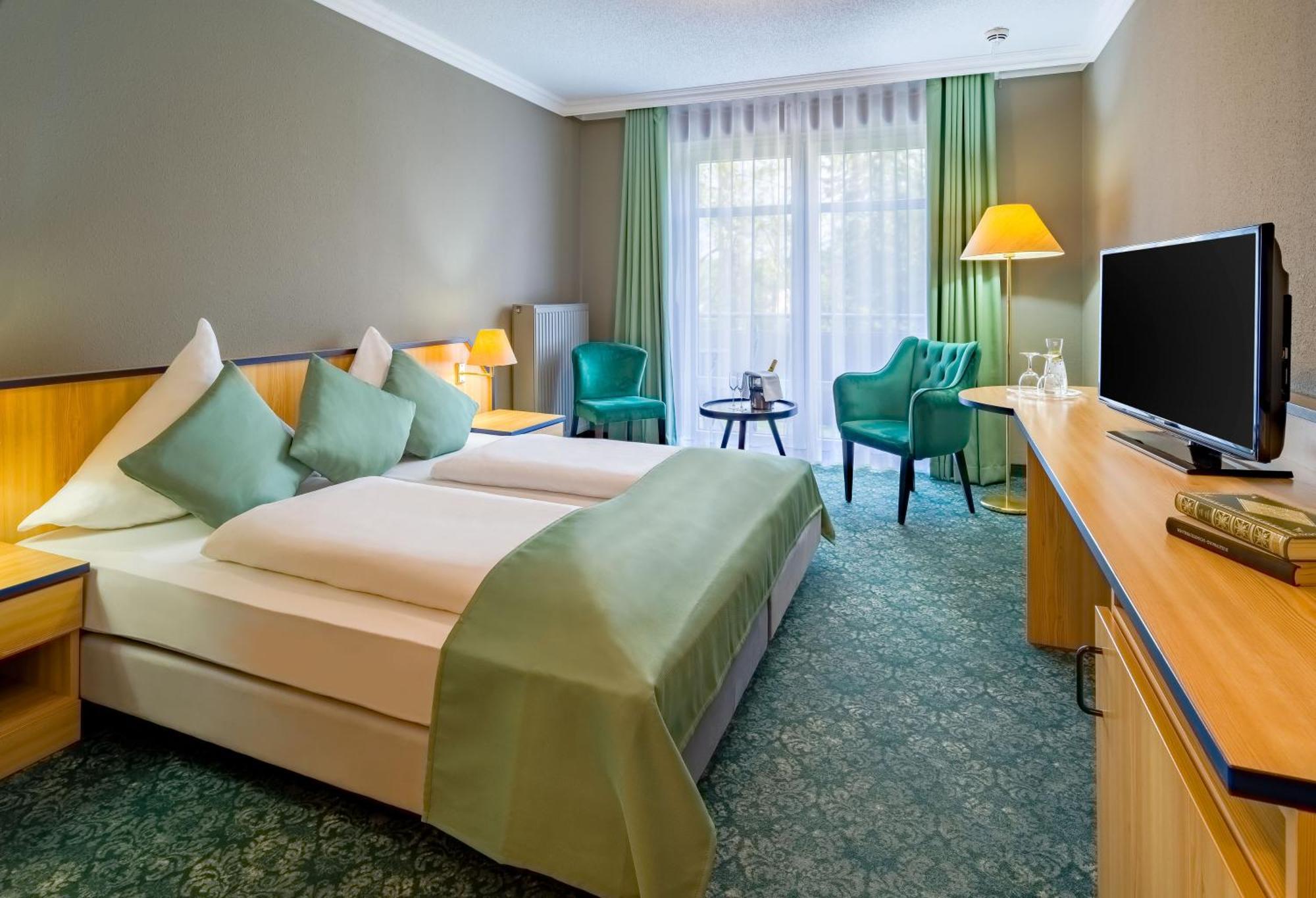 Schlosshotel Althoernitz Бертсдорф Экстерьер фото